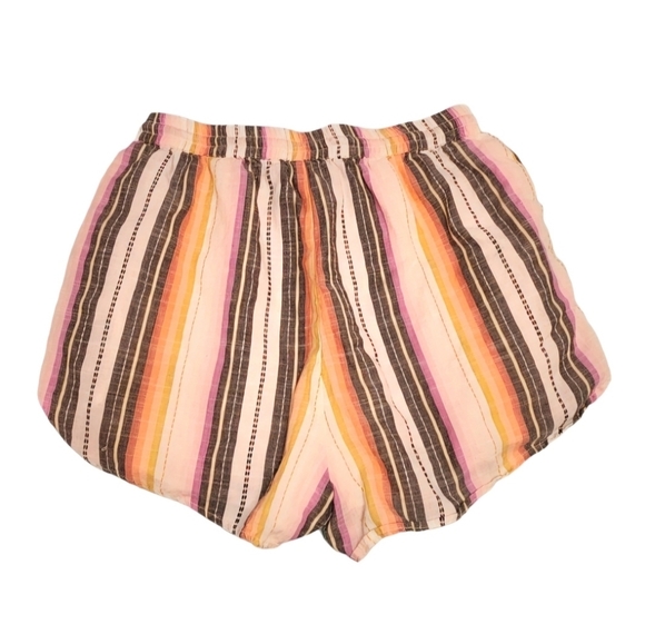 SAGE The Label Lightweight Shorts - Picture 2 of 3